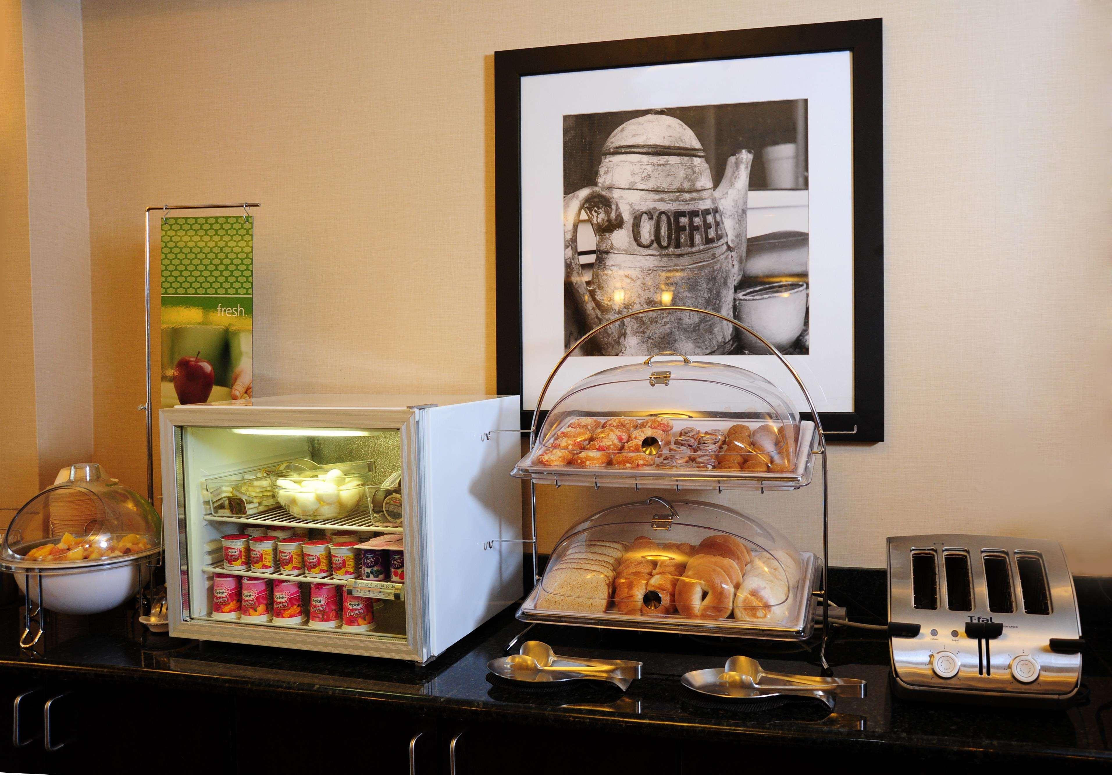 Hampton Inn & Suites Nashville-Airport Εστιατόριο φωτογραφία