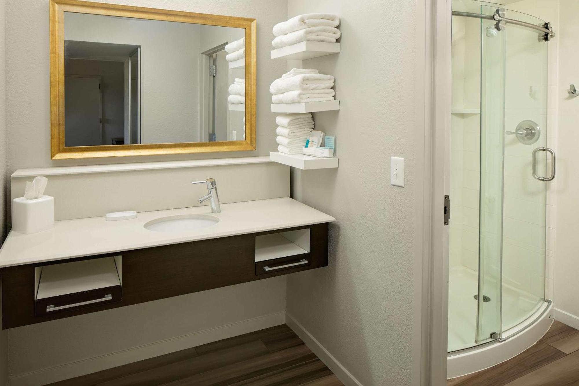 Hampton Inn & Suites Nashville-Airport Εξωτερικό φωτογραφία