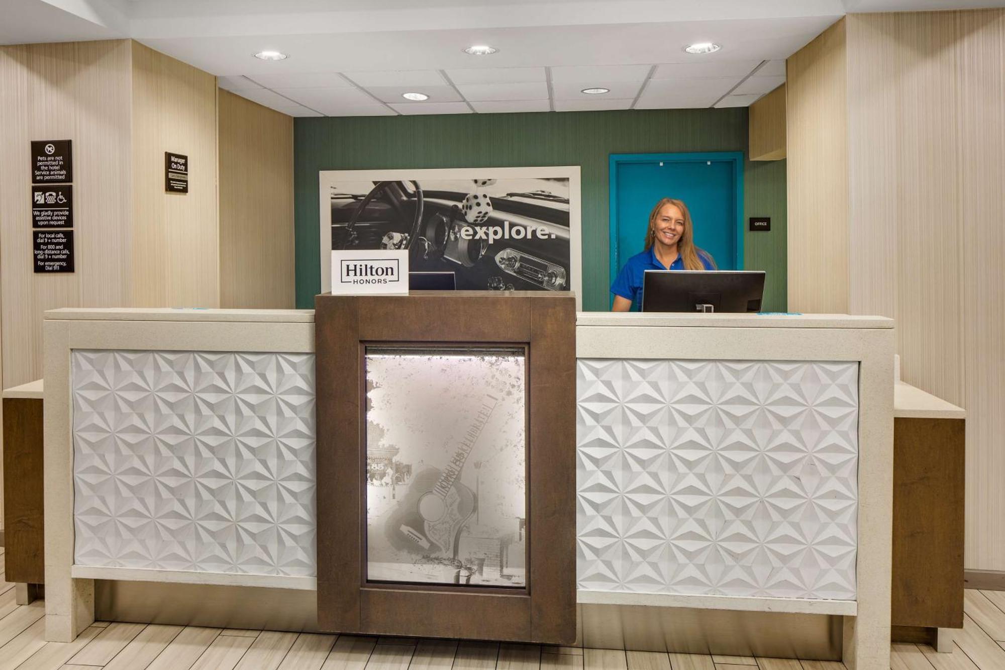 Hampton Inn & Suites Nashville-Airport Εξωτερικό φωτογραφία